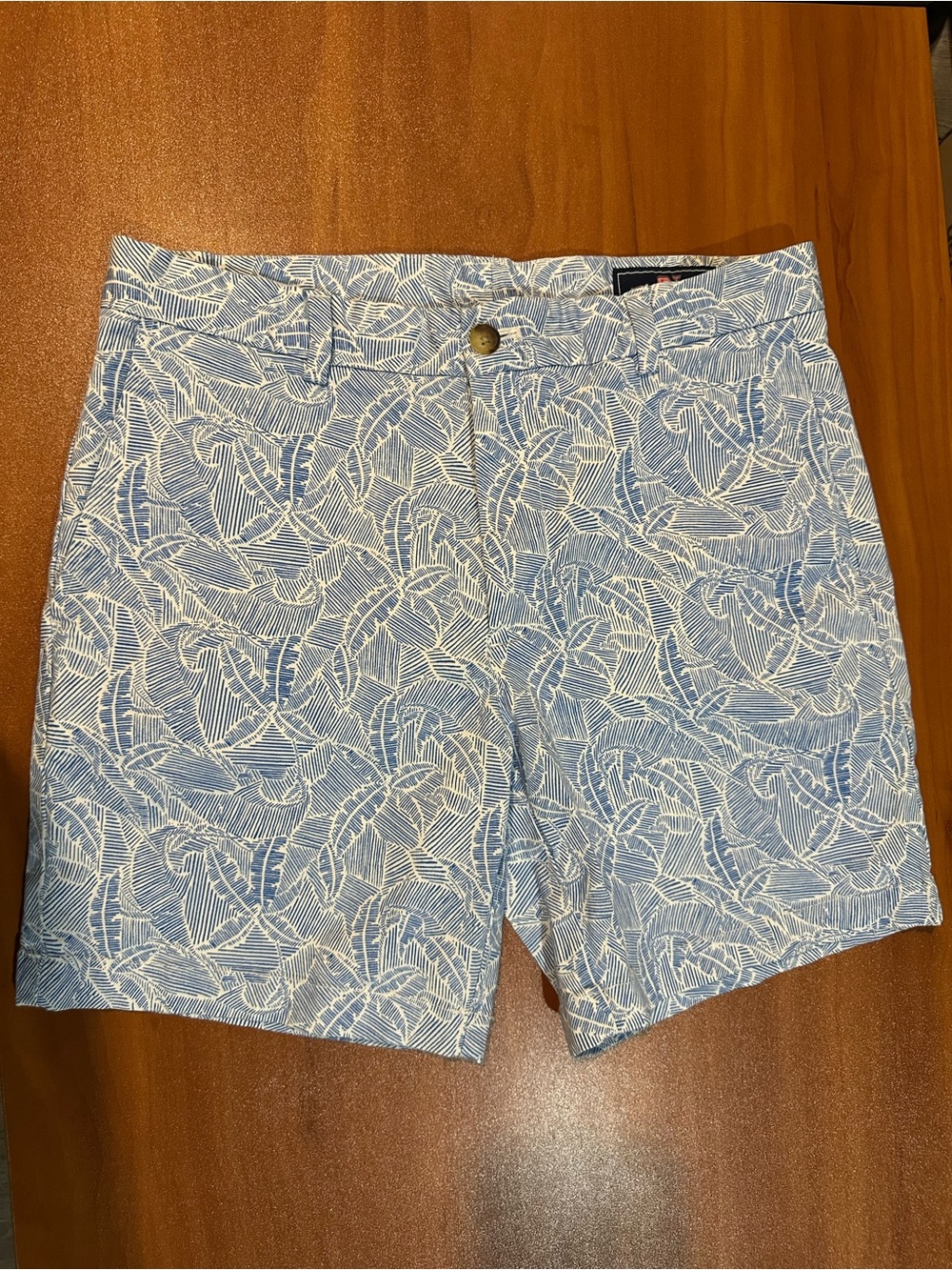 Vineyard Vines Men’s 97% Cotton Printed Chino Shorts Size 32 Blue White Casual